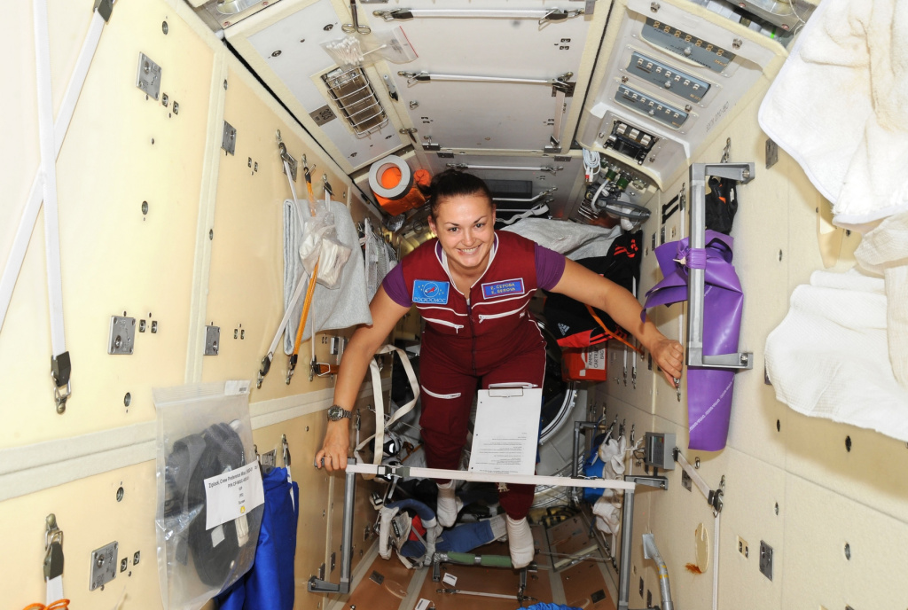 Бортинженер 41-й экспедиции на Международную космическую станцию Елена Серова. Сентябрь 2014 года.jpg